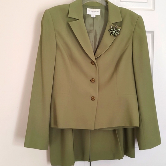 Liz Claiborne skirt suit light olive gorgeous - Picture 1 of 5